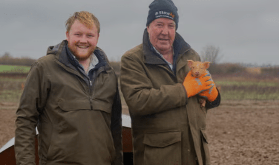 Le phénomène “Clarkson’s Farm” explose en Chine grâce à une note incroyable de 9.6/10 – Détails
