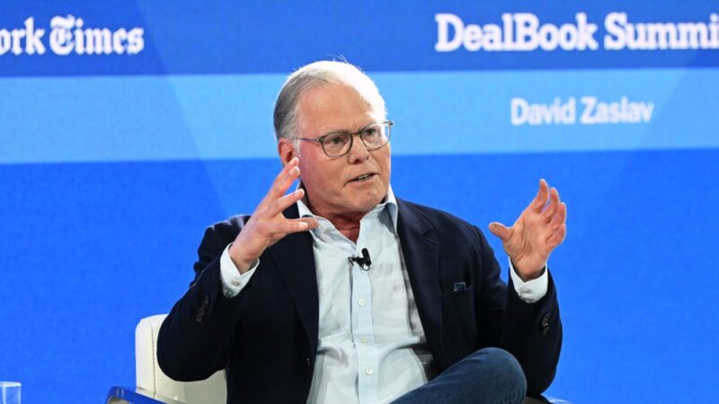 Warner Bros. Discovery CEO David Zaslav évoque l’avenir incertain de Paramount Global