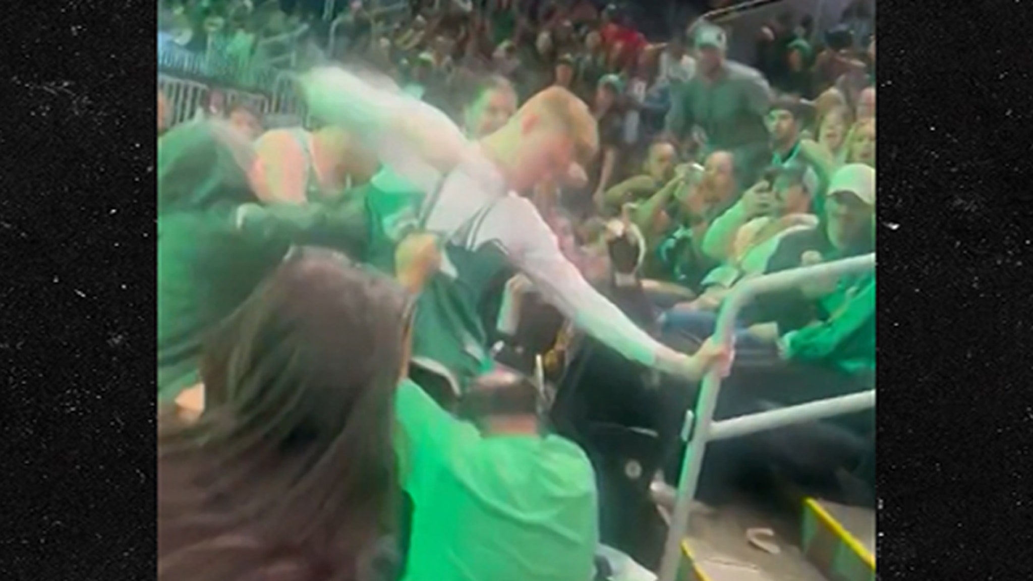 Baston entre fans des Celtics lors d’une soirée de visionnement : Regardez la vidéo choquante
