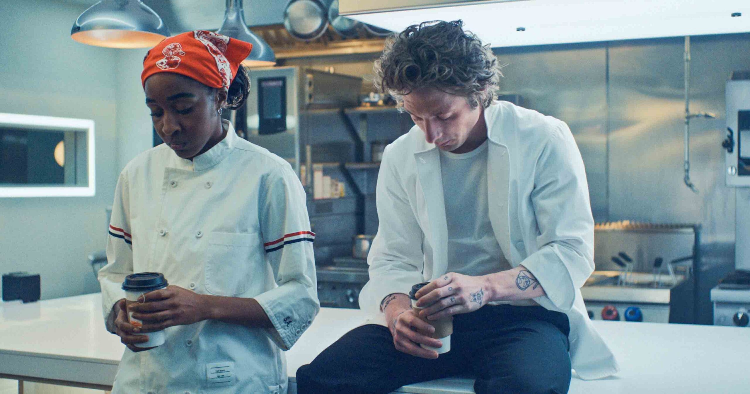 Critique de la saison 3 de ‘The Bear’: un chef étoilé en devenir ou une descente aux enfers?