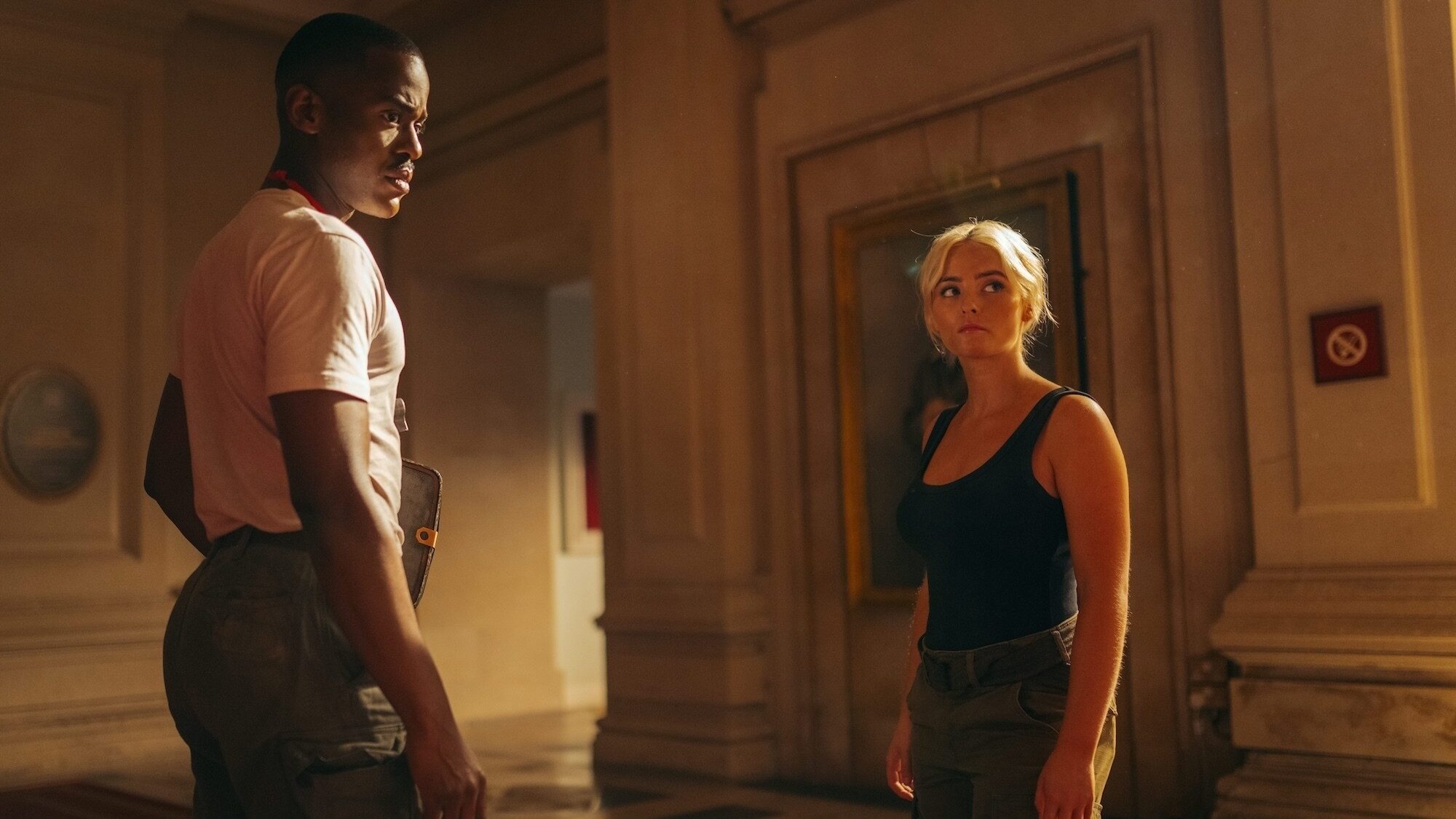 Doctor Who: Russell T. Davies tease le final avec un blitz multimédia.