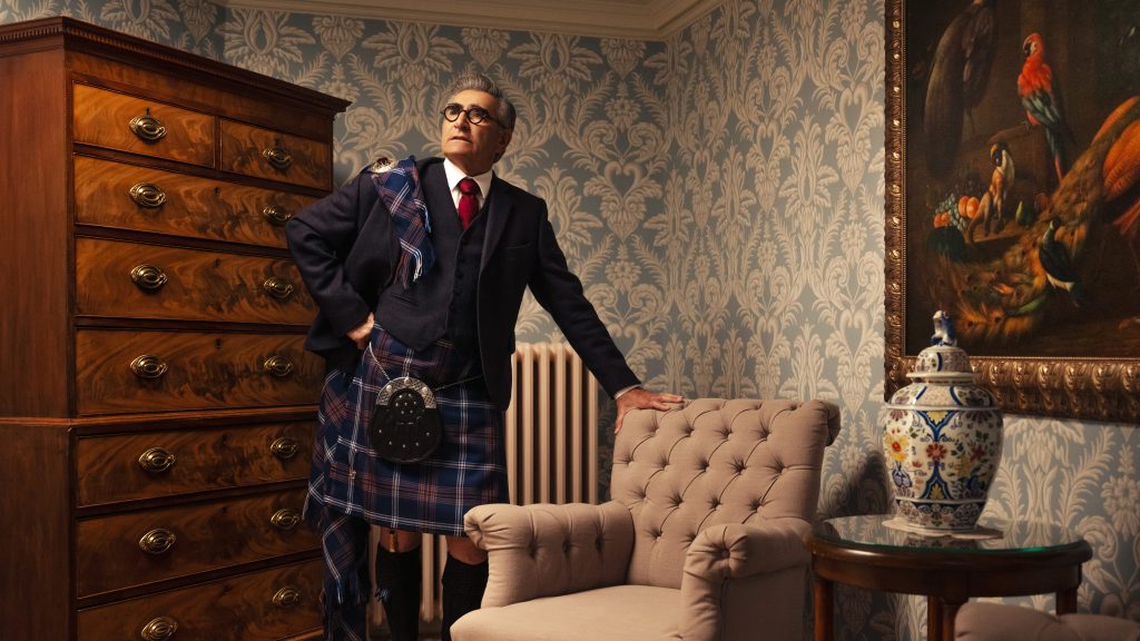 Eugene Levy annonce une nouvelle saison de “The Reluctant Traveler” sur Apple TV+