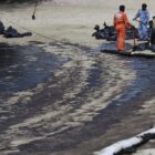 Singapore closes Sentosa beach amid oil spill – NBC10 Philadelphia