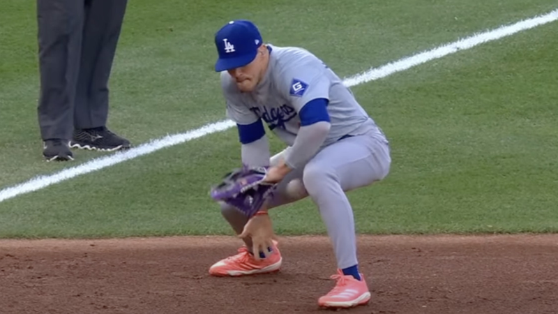 Incroyable rebondissement lors d’une interview en direct pendant un match de baseball – Regardez la vidéo!