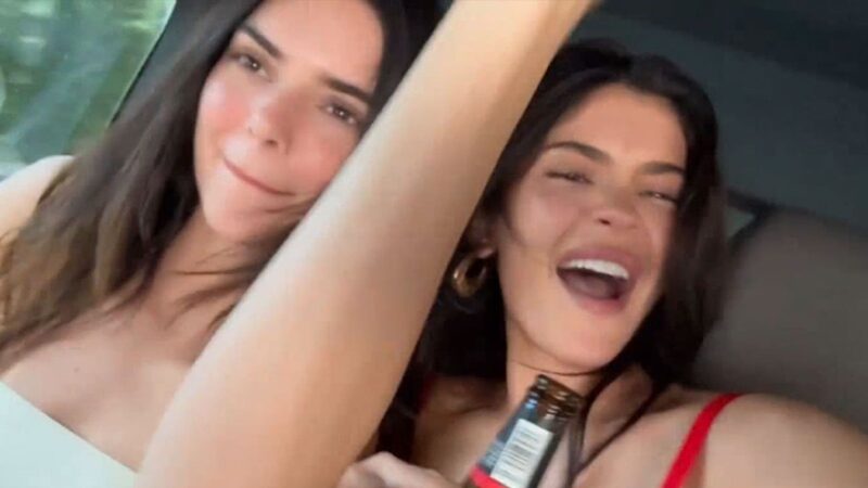 Kylie et Kendall Jenner chantent Billie Eilish en buvant des bières dans une nouvelle vidéo virale