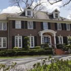 'Home Alone' house being sold. Swinging paint cans not included | Celebrity News