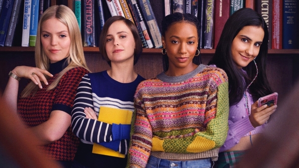 Nouveaux étudiants rejoignent “The Sex Lives of College Girls” pour la saison 3