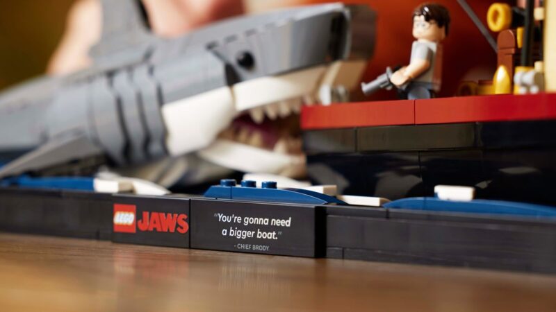 Le groupe Lego immortalise le film “Jaws” en briques : Découvrez le set à venir