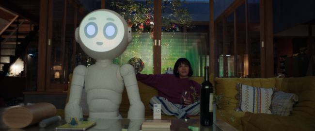 Rencontrez Sunny, l’extraordinaire robot de la série Apple TV+ !