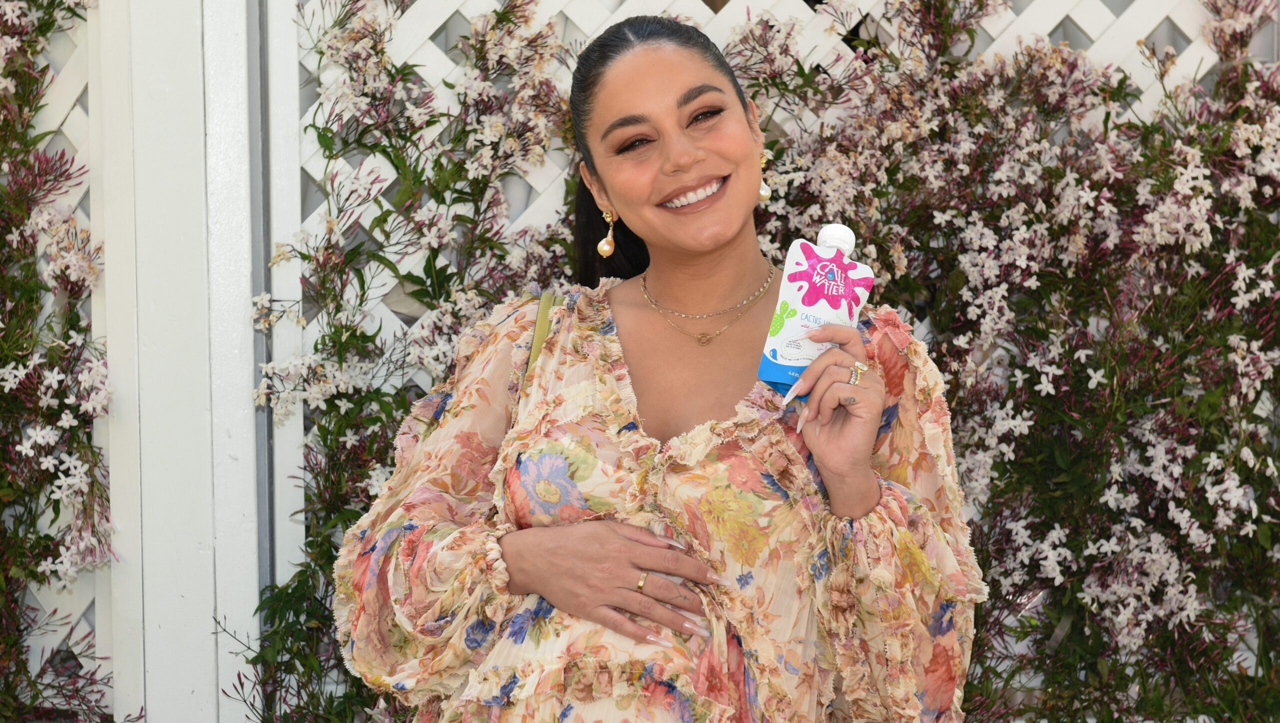 Vanessa Hudgens coupe ses cheveux et surprend !