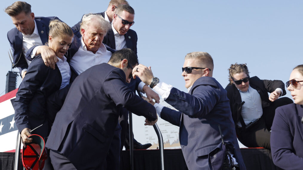 Trump évacué d’urgence lors d’un rassemblement en Pennsylvanie : enquête en cours