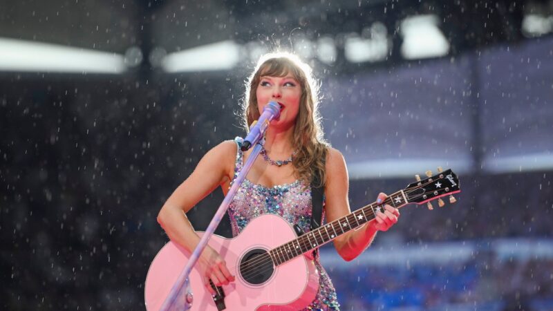 Taylor Swift : “Je suis la marraine des enfants de Blake Lively et Ryan Reynolds”