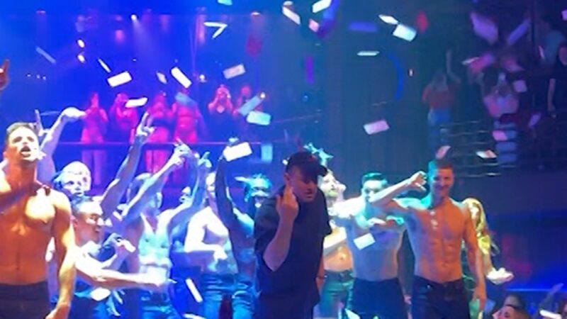Channing Tatum reprend son rôle de Magic Mike à Las Vegas : la vidéo qui enflamme la toile
