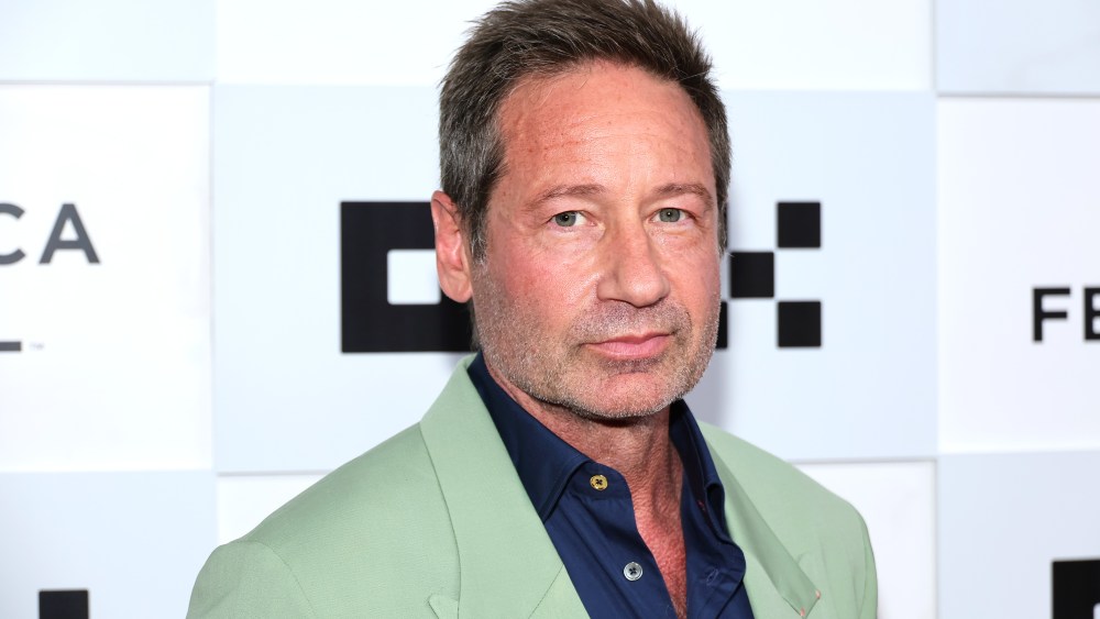 David Duchovny dévoile tout dans “Reverse the Curse” : critique du film hilarant et touchant