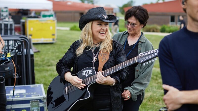Découvrez le docuseries de Melissa Etheridge sur la puissance de la musique et de la rédemption