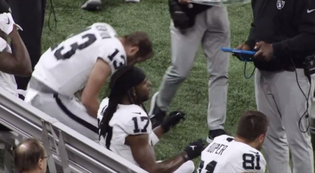 Les émotions brutes des joueurs de football punaises de Netflix: Receiver