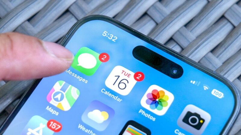 iOS 18 : Comment planifier l’envoi de vos messages sur iPhone