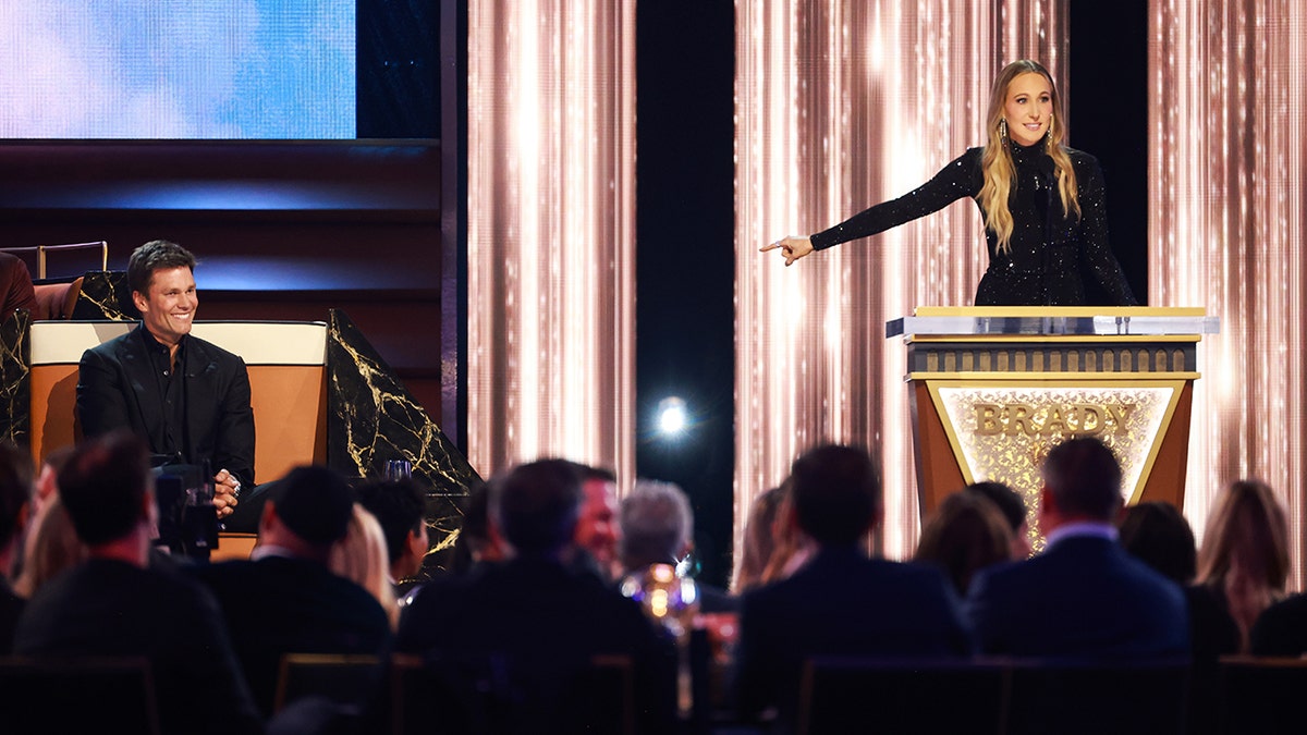 Nikki Glaser au roast de Tom Brady