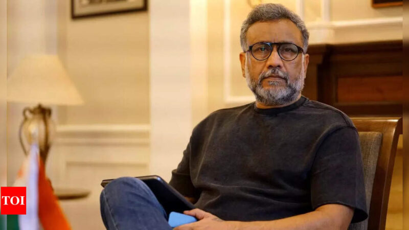 Anubhav Sinha révèle les coulisses de la série sur le détournement de Kandahar