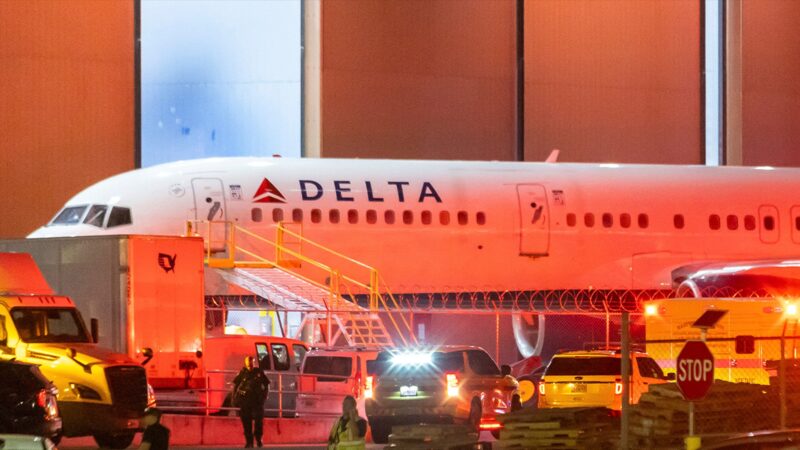 Explosion d’un pneu à Delta : deux employés tués à Atlanta, enquête en cours