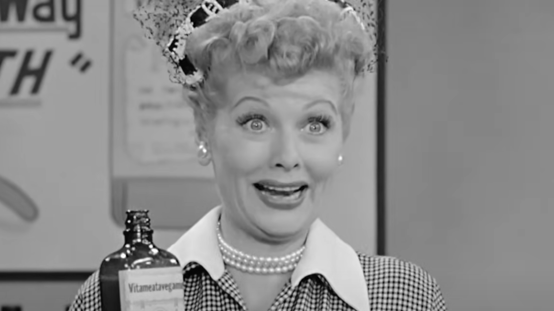La nostalgie des sitcoms des années 90 et leur impact sur notre culture moderne