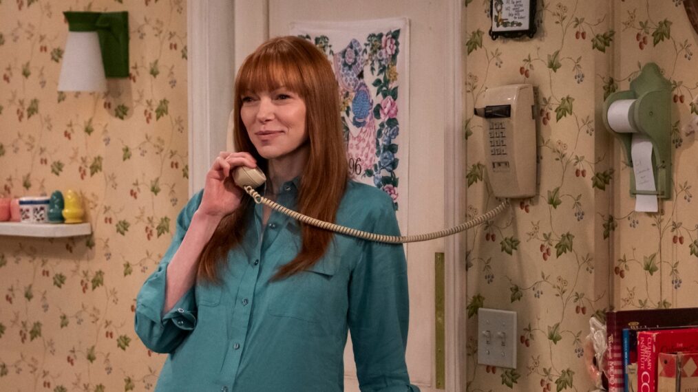 Laura Prepon réalise et joue dans la saison 3 de That ’90s Show sur Netflix