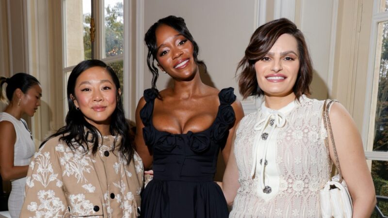 Aja Naomi King s’installe à Atlanta pour une nouvelle série, Nava Mau part en tournée mondiale