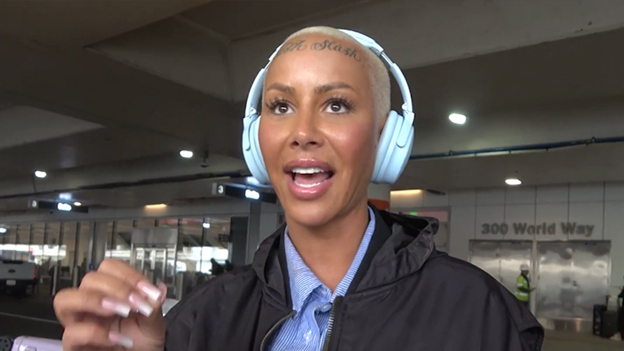 Amber Rose défend la théorie conspirationniste de Trump sur les immigrants haïtiens et les animaux de compagnie