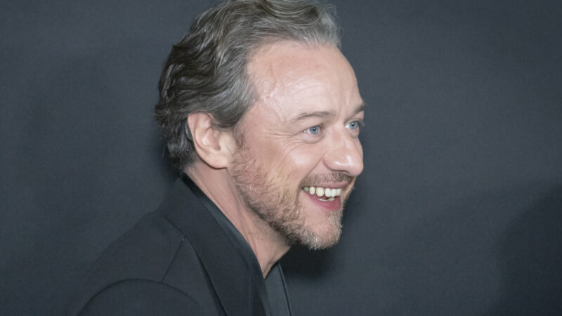 James McAvoy évoque sa rencontre gênante avec Jennifer Aniston à Los Angeles[embed]https://www.youtube.com/watch?v=t2qrdcQw-HQ[/embed]