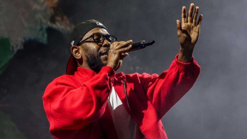 Kendrick Lamar lors du spectacle de mi-temps du Super Bowl 2025 à New Orleans