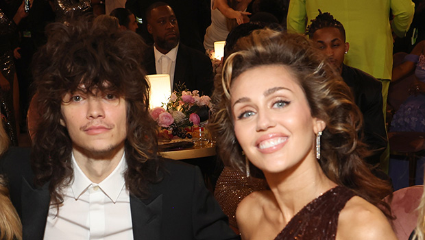 Miley Cyrus en rendez-vous avec Maxx Morando lors d’un concert à Los Angeles[embed]https://www.youtube.com/watch?v=JcwRc3-aRSs[/embed]