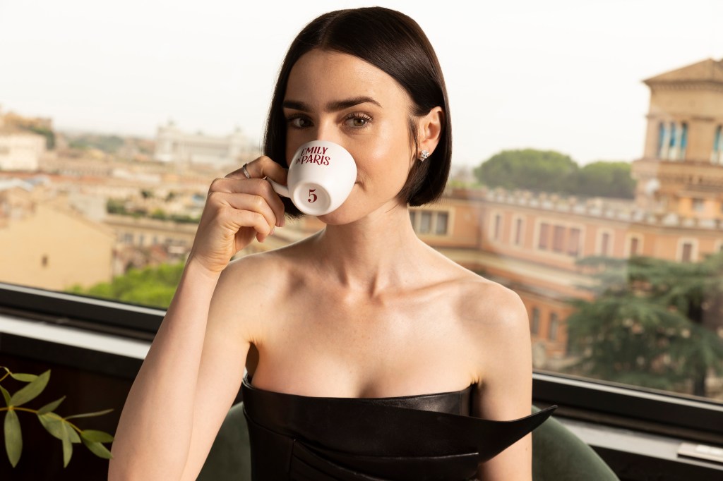 Netflix renouvelle ‘Emily in Paris’ pour une cinquième saison