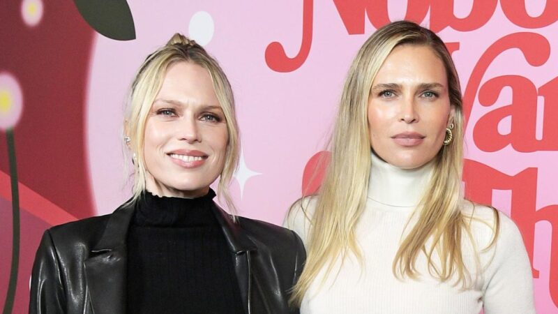 Nobody Wants This de Netflix s’inspire-t-il de la vie d’Erin et Sara Foster ?