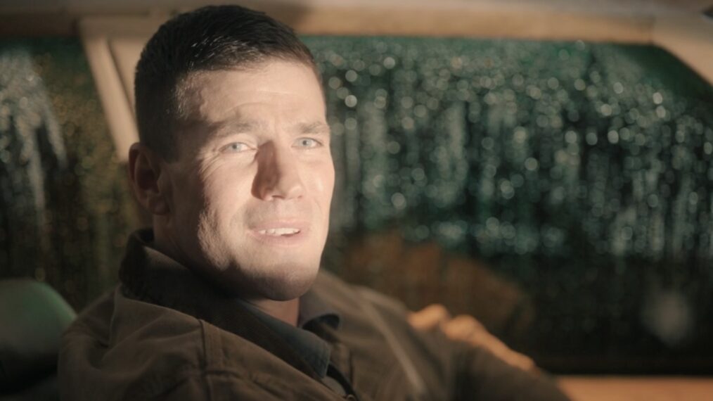 Austin Stowell parle de son appréhension à filmer les flashbacks de Gibbs
