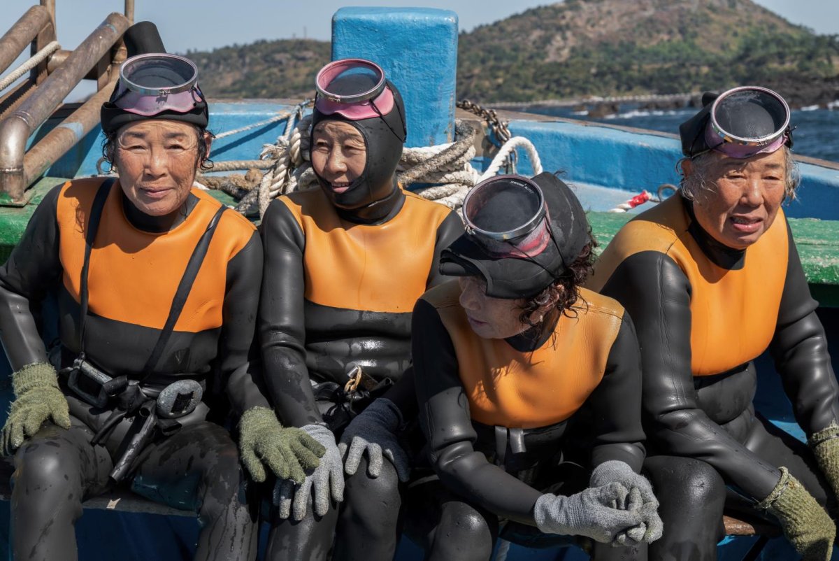 Le dernier film sur les femmes plongeuses coréennes fait sensation sur Apple TV+