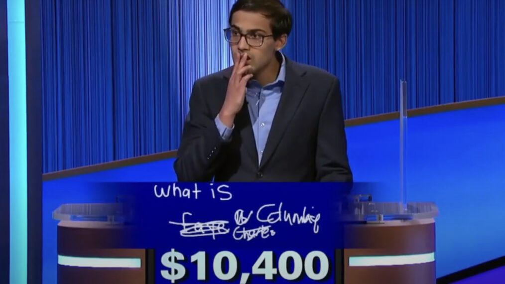 Le directeur de ‘Jeopardy!’ réagit à la controverse sur l’écriture du Final Jeopardy