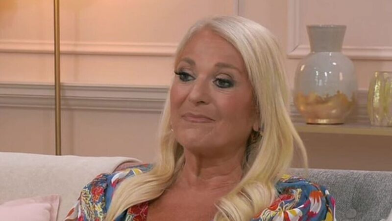 Vanessa Feltz dévoile son enfance marquée par les troubles alimentaires de sa mère