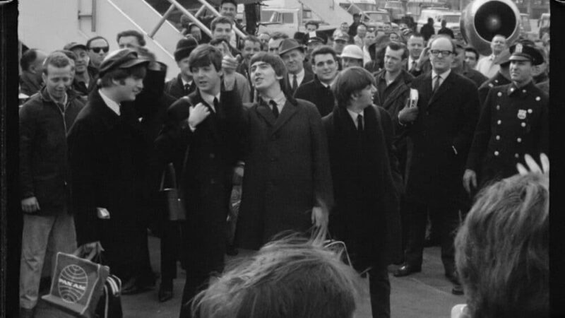 Découvrez la bande-annonce du documentaire ‘Beatles ’64’ sur Disney+