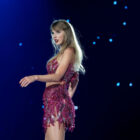 GLENDALE, ARIZONA - MARCH 17: (EDITORIAL USE ONLY. NO STANDALONE PUBLICATION USE (NO SPECIAL INTEREST OR SINGLE ARTIST PUBLICATION USE; NO BOOK USE)) Taylor Swift performs onstage for the opening night of "Taylor Swift 