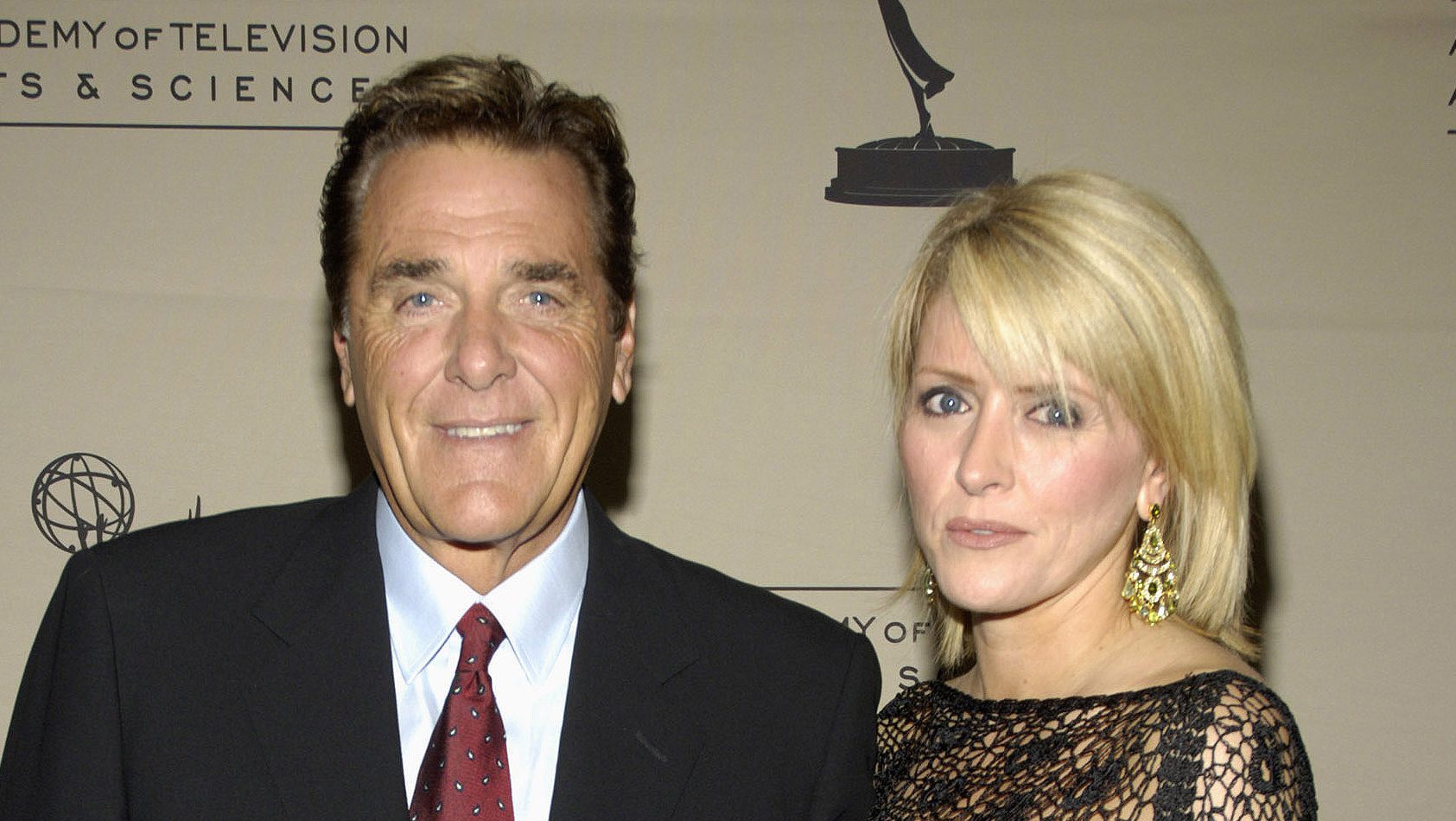 décès de chuck woolery : retour sur sa vie et ses mariages