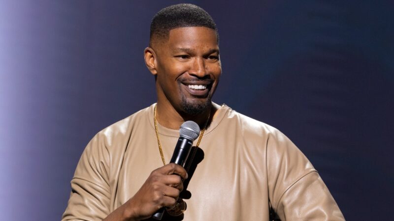 Jamie Foxx évoque une maladie mystérieuse ayant provoqué un AVC dans son spécial Netflix