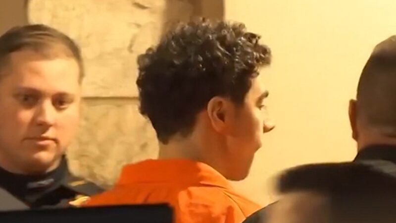 Luigi Mangione face à la justice : audience d’extradition en Pennsylvanie pour meurtre