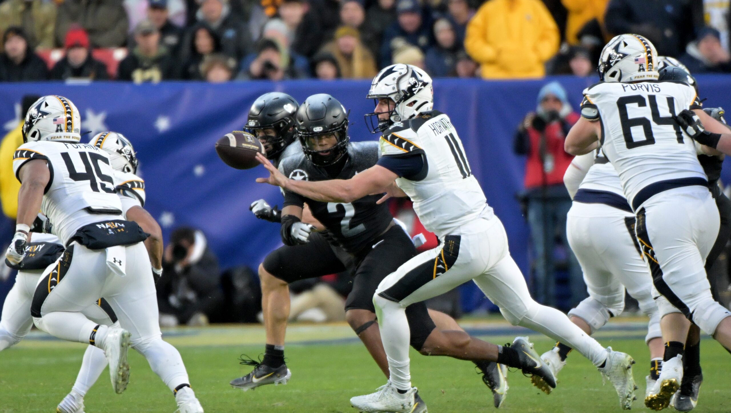 Navy remporte le match de football contre l’Armée avec un score de 31 à 13