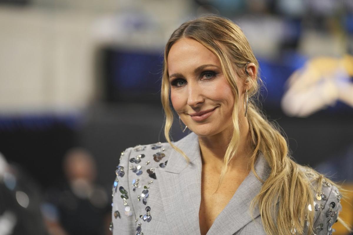 Nikki Glaser s’inspire des shows NFL de Prime Video pour les Golden Globes