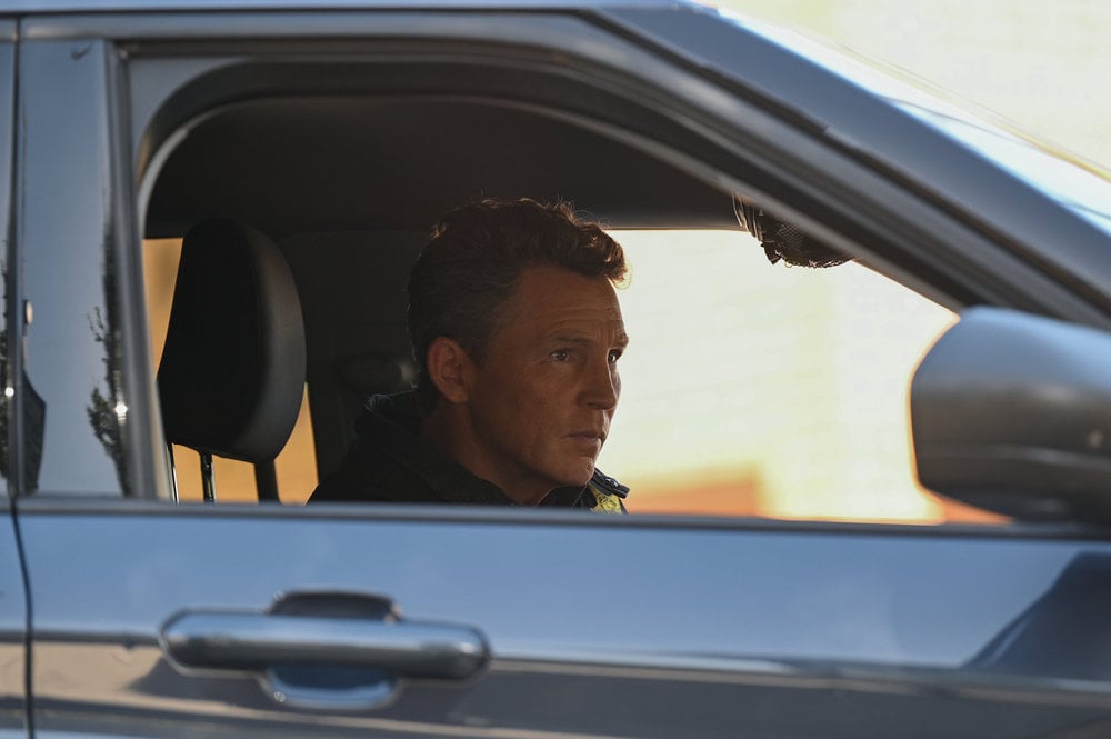 Shawn Hatosy brille dans le rôle d’un fonctionnaire corrompu dans Chicago PD