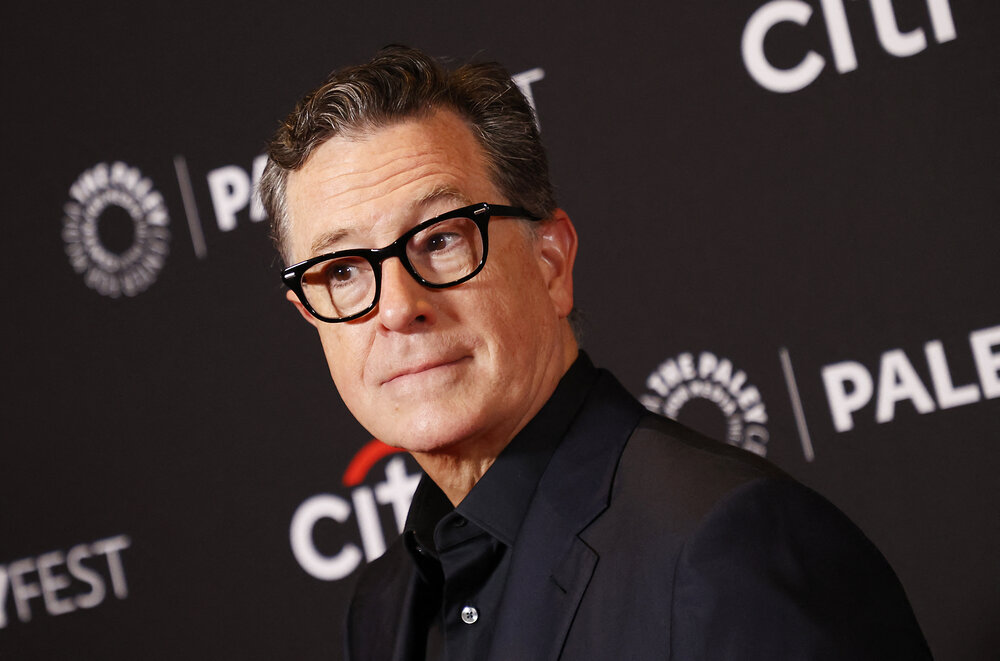 Stephen Colbert remercie BetUS pour son titre de sexiest man des USA