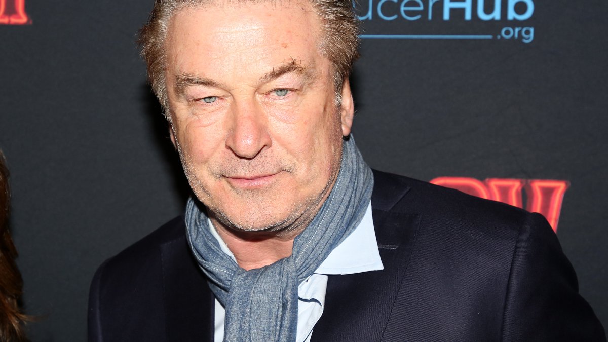 Alec Baldwin intente un procès pour malveillance après la mort de la cinéaste Halyna Hutchins