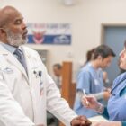 David Alan Grier and Allison Tolman in 