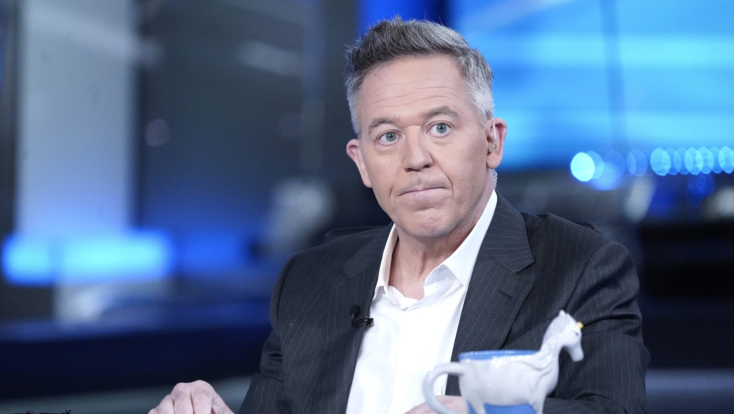Greg Gutfeld annonce la naissance de sa fille et son retour sur Fox News