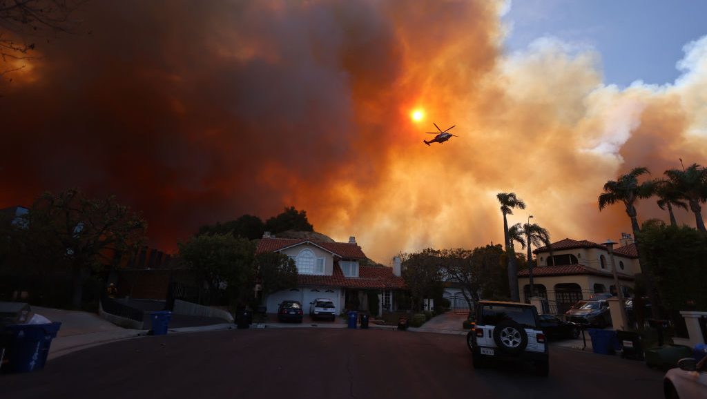 Incendies en Californie : l’état d’urgence face aux feux de Pacific Palisades